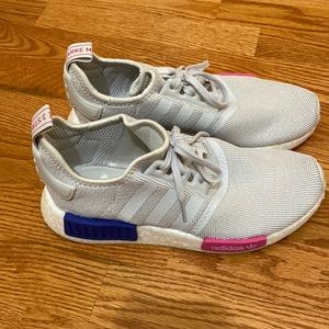 Women’s Adidas Sneakers